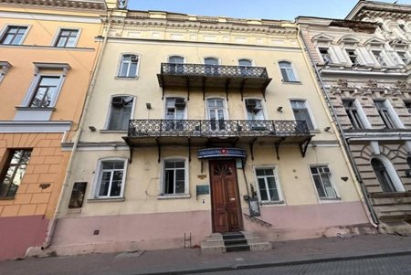 В результате ракетного обстрела в Одессе повреждены девять памятников культурного наследия, внесенные в охранную зону ЮНЕСКО (фото)