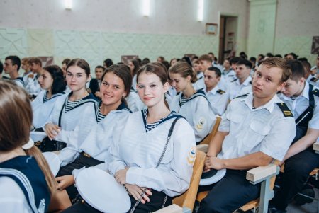 Одесские медики проконсультировали молодежь по профилактике ВИЧ и СПИДа (фото)
