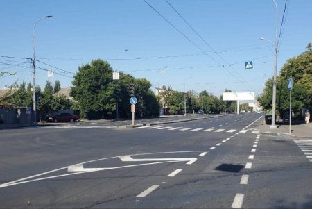 На Святослава Рихтера обновили дорожную разметку (фото)