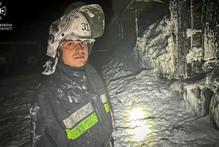 Второй день массированной вражеской атаки на Одессу и область: повреждены припортовая и пограничная инфраструктуры, зернохранилища, грузовые машины, пострадали люди (фоторепортаж) 