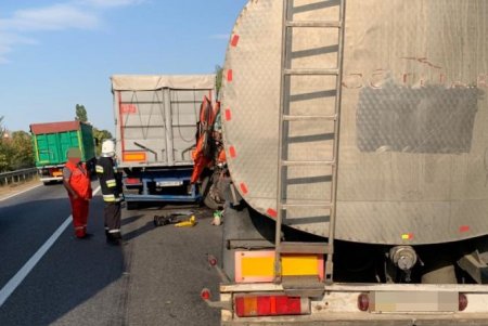 Возле «Паланки» затруднено движение из-за смертельного ДТП (фото)