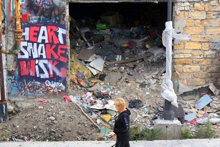 Деволановский: спуск с тремя мостами и сложной историей (фоторепортаж)