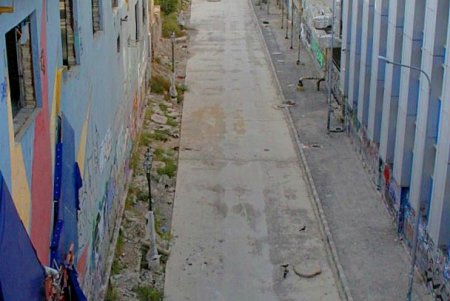 Деволановский: спуск с тремя мостами и сложной историей (фоторепортаж)