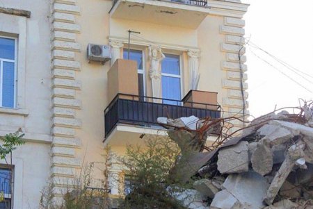 Деволановский: спуск с тремя мостами и сложной историей (фоторепортаж)