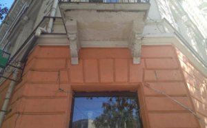 В Одессе демонтируют наружную рекламу и вывески, размещенные с нарушениями (фото)