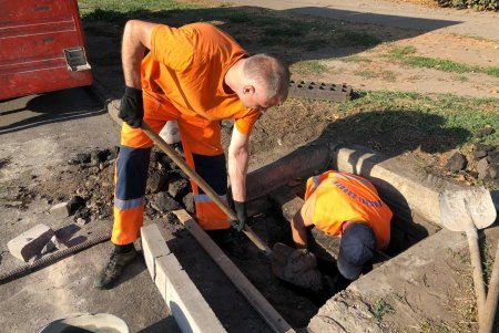 Одесские коммунальщики проводят профилактические работы на нескольких локациях в Малиновском и Киевском районах (фото)