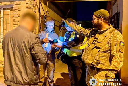 «Ночной город»: правоохранители провели рейды в Хаджибейском районе (фото, видео)