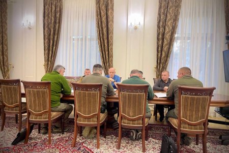 Геннадий Труханов встретился с командованием Сил обороны региона (фото)