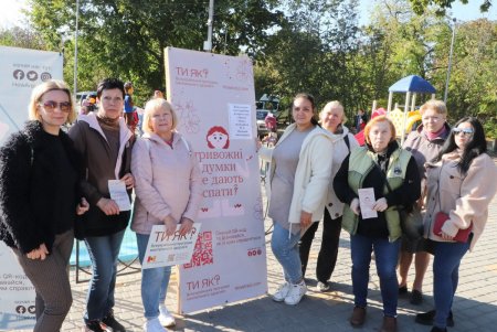 На фестивале обученные собаки помогали одесситам преодолевать стресс (фото)