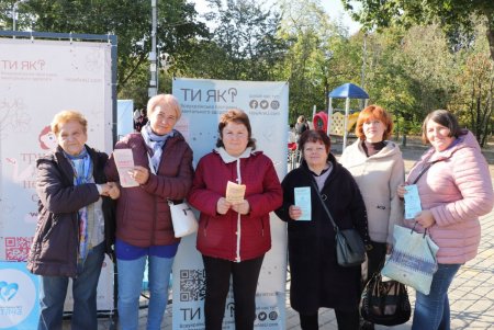 На фестивале обученные собаки помогали одесситам преодолевать стресс (фото)