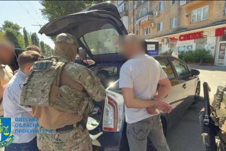 Одессита задержали за передачу врагу данных об украинских защитниках и боевой технике (фото)