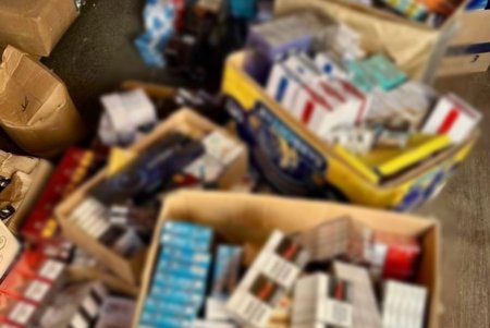 Две жительницы Раздельнянского района заплатят штраф за незаконную торговлю сигаретами (фото)