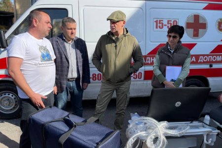 Одесский муниципалитет передал бригадам теробороны медоборудование и тренировочные манекены для оказания первой помощи (фото, видео)