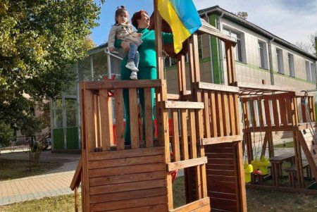 Воспитанники одесского инклюзивно-ресурсного центра получили нетбуки от благотворительной организации (фото)