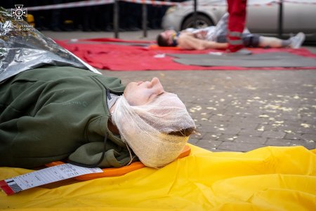 Кровь, раненые, оторванные конечности и крики о помощи: в Одесском цирке прошли гарнизонные пожарно-тактические учения (фото)