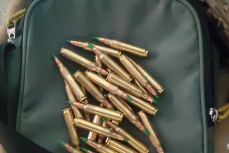 Одесские правоохранители задержали торговцев автоматическим оружием (фото)