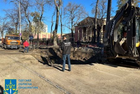 Противник совершил новый воздушный обстрел мирных жителей и гражданских объектов Одессы, есть пострадавшие и разрушения (фото)