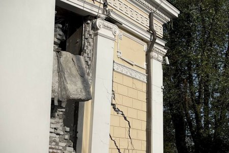 Поврежденный в результате вражеского ракетного обстрела Спасо-Преображенский собор затопил сильный дождь (фото, видео)