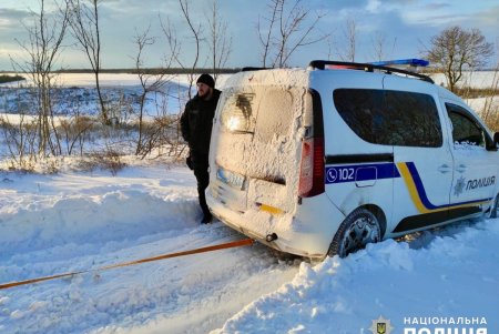 Три трассы государственного значения в Одесской области из-за разгула стихии остаются закрытыми для проезда (фото, видео)