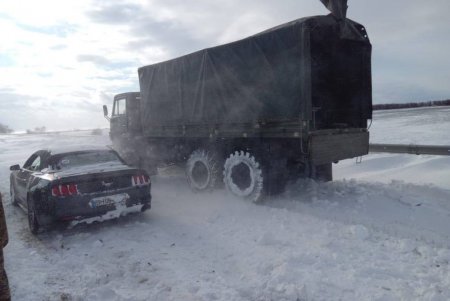 Одесские спасатели вызволили из снежного плена почти две тысячи человек (фото)