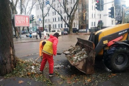 Работы по ликвидации последствий непогоды в Одессе еще идут (фото)