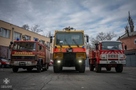 Автопарк одесских спасателей пополнился тремя голландскими автомобилями (фото, видео)