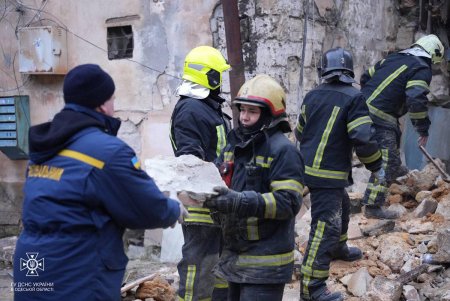 На Базарной обрушилась часть аварийного дома: обошлось без жертв (фото)