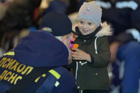 В результате дроновой атаки в Одессе повреждены жилые здания, автомобили, ранены 11 жителях, среди которых три ребенка (фото, видео)