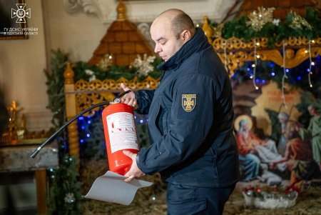 В одесских храмах перед праздниками спасатели проверяют соблюдение мер безопасности (фото)