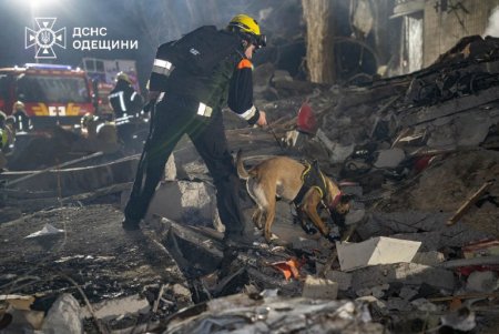 Одеса сумує за загиблими внаслідок трагедії (фото)