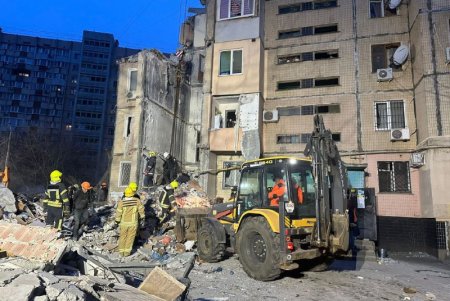 Одеса сумує за загиблими внаслідок трагедії (фото)