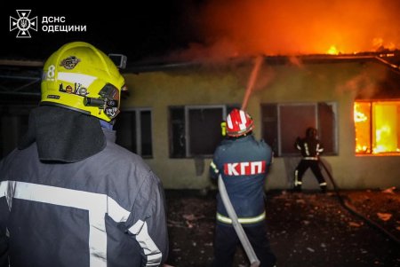 Вночі ворог масовано атакував Одесу ударними дронами (фото)