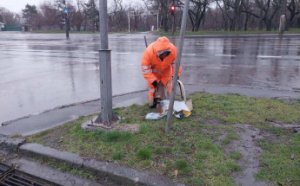 Під час негоди на дорогах Одеси чергують бригади КП «Міські дороги» (фото)