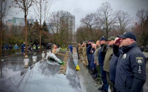 Сьогодні Україна відзначає День добровольця (фото)