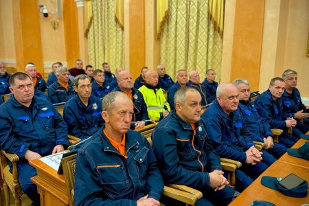 Одеські рятувальники відзначені почесними міськими нагородами (фото, відео)