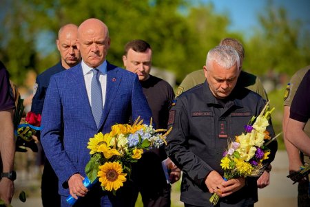 В Одесі вшанували памʼять Героїв, які віддали своє життя за незалежність країни (фото)