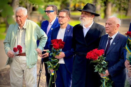 В Одесі вшанували пам'ять жертв Бабиного Яру (фото)