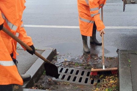 КП «Міські дороги» утримує в належному стані системи водовідведення Одеси (фото)