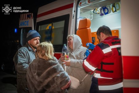 Четверту ніч поспіль ворог атакує Одесу дронами: і знову житлові будинки і постраждалі люди