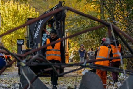 Наслідки масованих дронових атак ворога на Одесу (фоторепортаж)