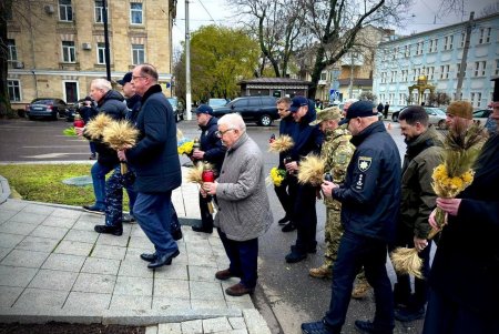 Сьогодні в Одесі вшанували пам'ять жертв голодоморів в Україні (фото)