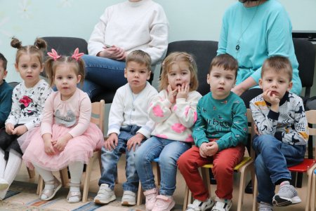 Вихованців одеських Будинків дитини привітали з Днем Святого Миколая (фото)