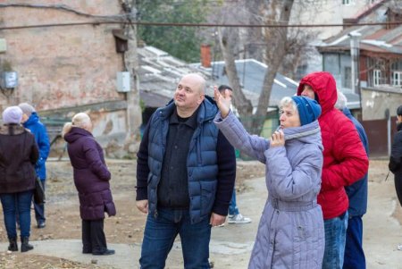 В одеському будинку відновили систему водопостачання та каналізації (фото)