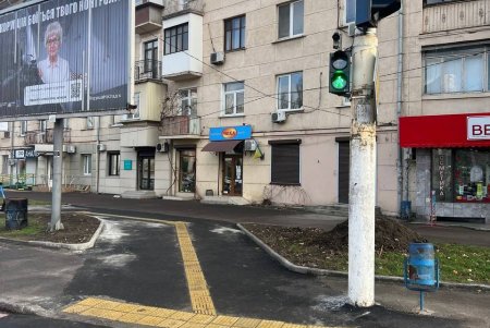 В Одесі ремонтують тротуари та облаштовують пандуси (фото)