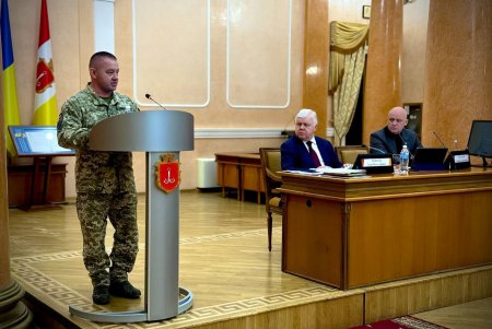 Мер Одеси та міськрада отримали подяку від військових за підтримку ЗСУ (фото)