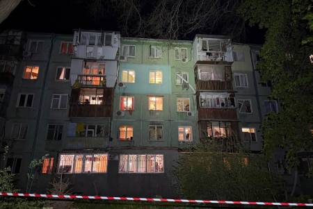 Одеса зазнала масованої атаки ударними безпілотниками. Є постраждалі (фото, відео)