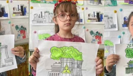 В одеських школах вшанували пам’ять жертв Чорнобильської трагедії (фото) В одеських школах вшанували пам’ять жертв Чорнобильської трагедії (фото)