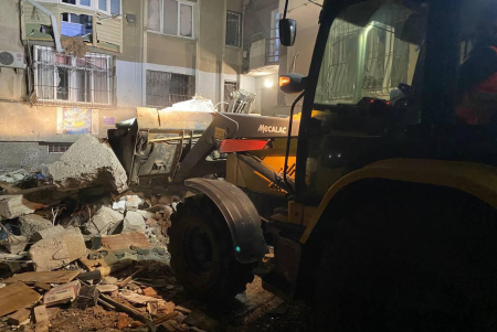 Масштабна ворожа атака на Одесу: є загиблі й постраждалі (фото) Масштабна ворожа атака на Одесу: є загиблі й постраждалі (фото)