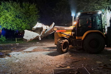 Масштабна ворожа атака на Одесу: є загиблі й постраждалі (фото) Масштабна ворожа атака на Одесу: є загиблі й постраждалі (фото)