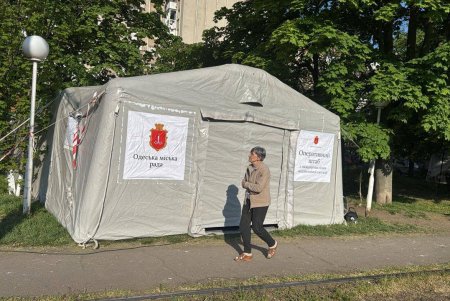 В Одесі працюють оперативні штаби для допомоги мешканцям постраждалих будинків (фото)